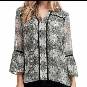 FEVER Women’s Bell Sleeve Top Size XL